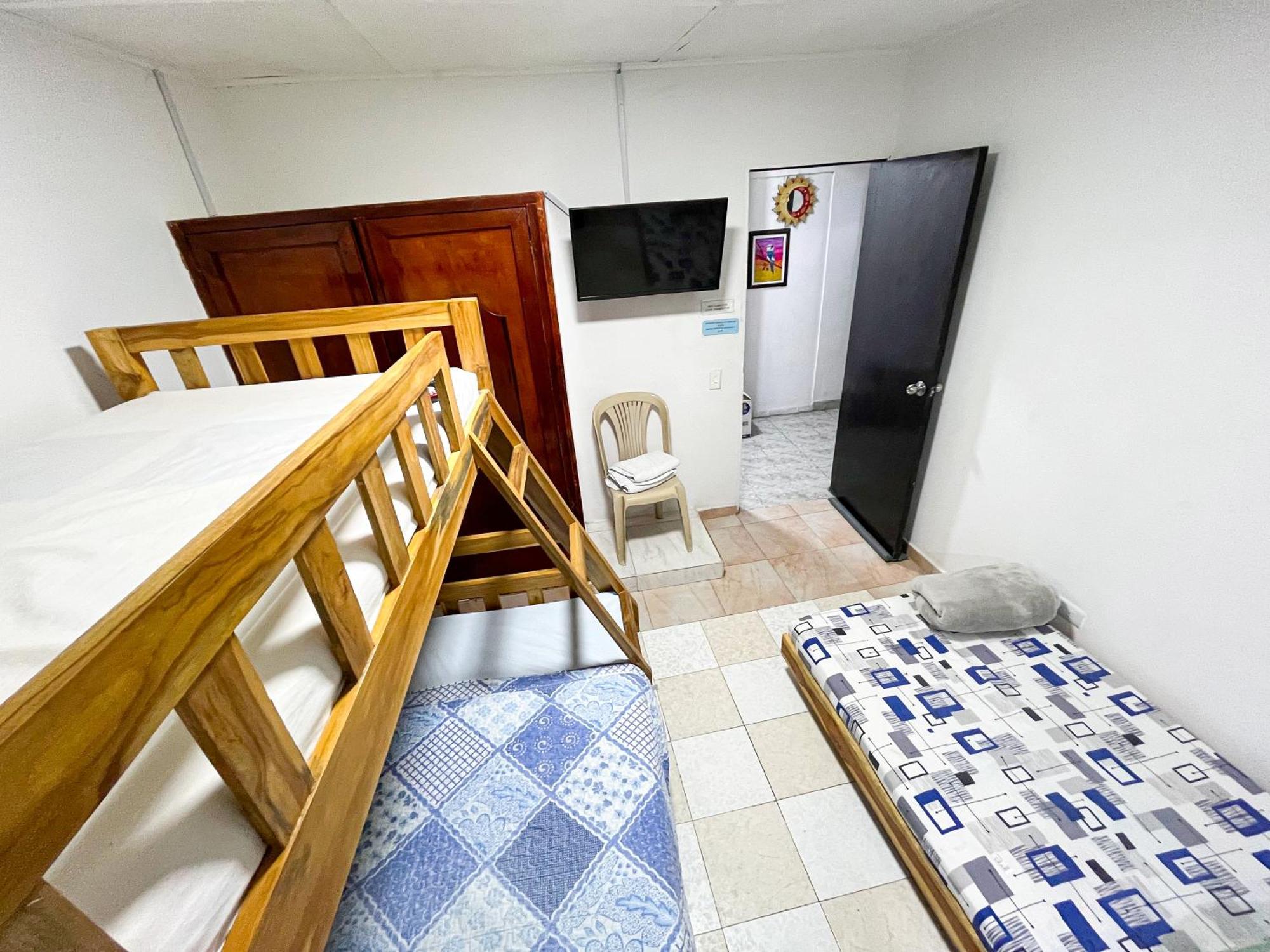 Miss Yasmin Place San Andres  Exterior photo