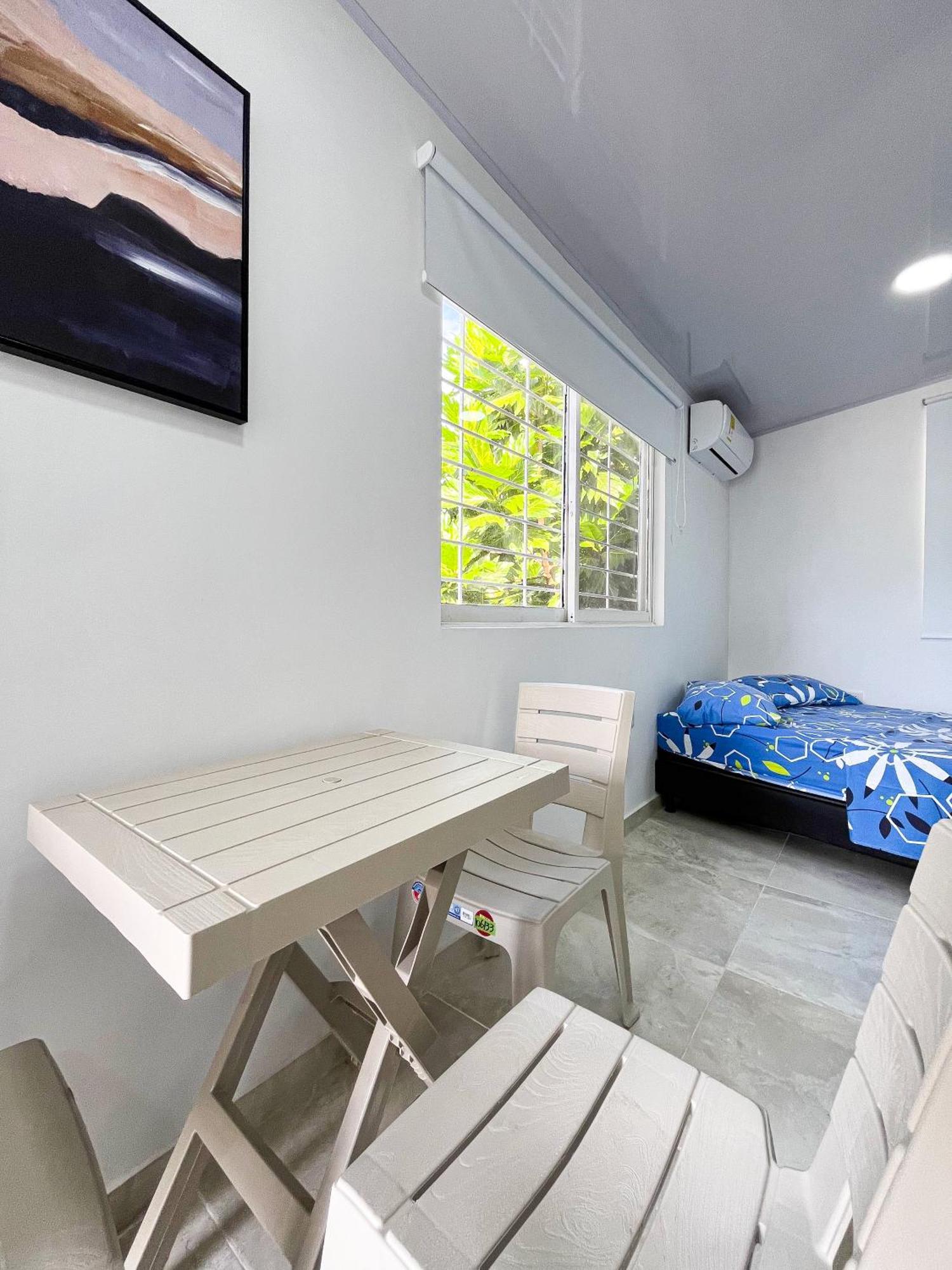 Miss Yasmin Place San Andres  Exterior photo